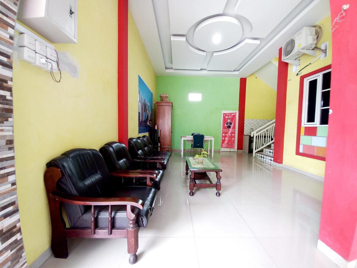Harmony House Syariah Near Alun Alun Pati Mitra Reddoorz Hotel ภายนอก รูปภาพ