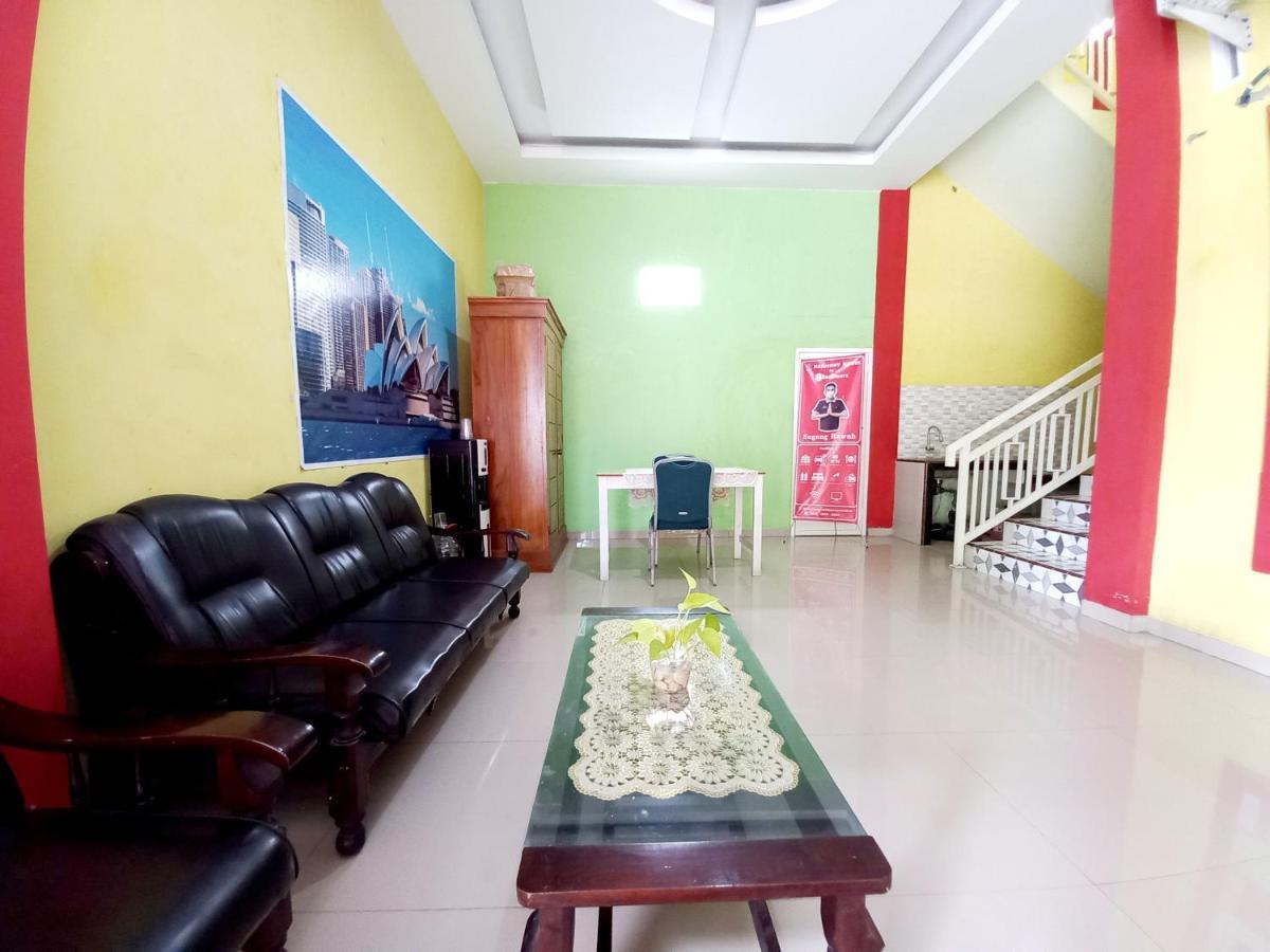 Harmony House Syariah Near Alun Alun Pati Mitra Reddoorz Hotel ภายนอก รูปภาพ